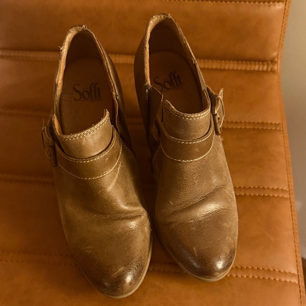 Sofft Brown Leather Ankle Booties
